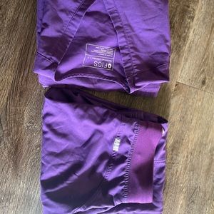Figs- scrub set, S-shirt; XS-pants